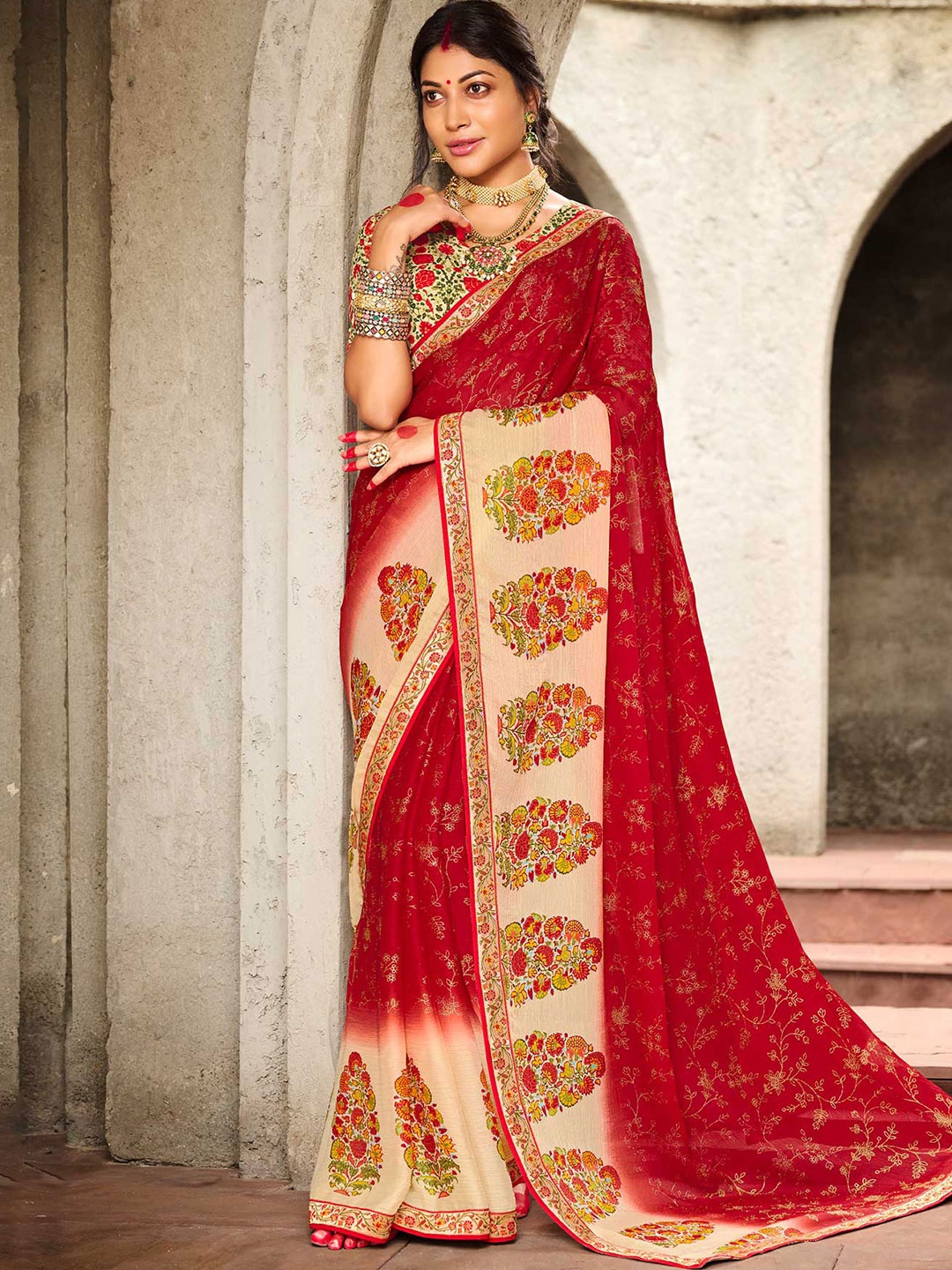 

Laxmipati Floral Printed Saree, Red