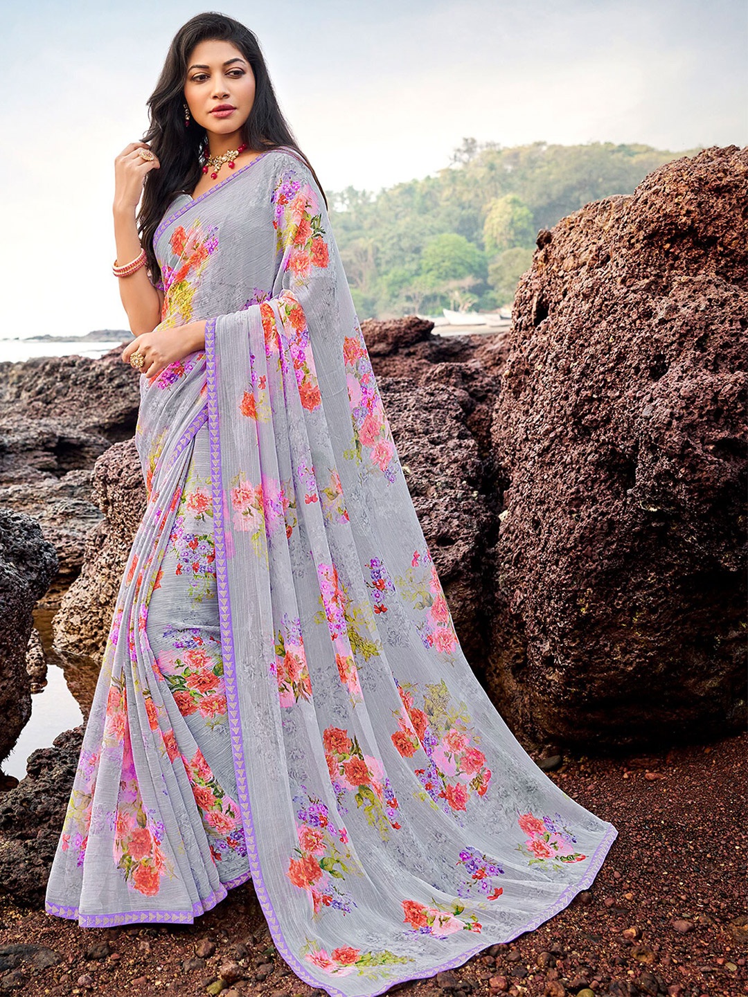 

Laxmipati Floral printed Chiffon Saree, Grey