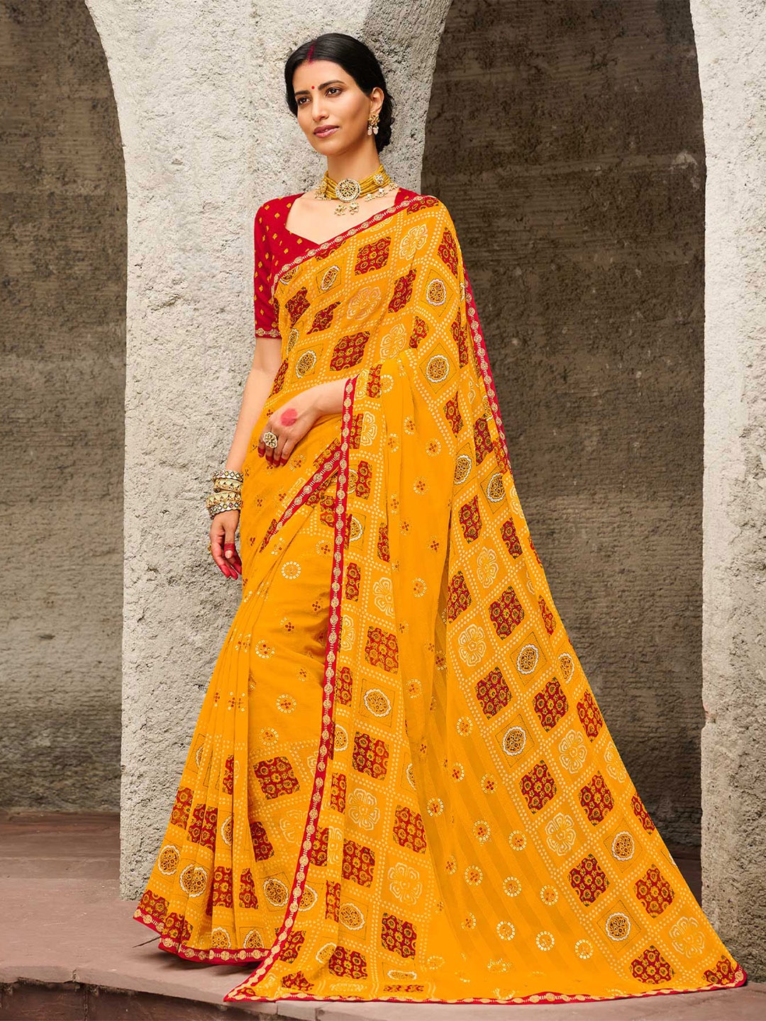 

Laxmipati Bandhani Printed Saree, Yellow