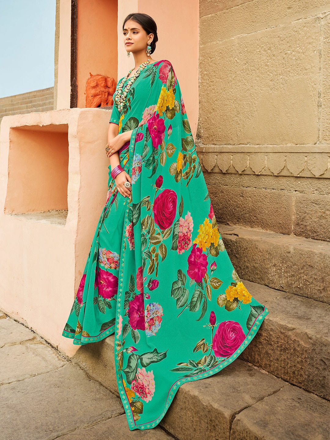 

Laxmipati Floral Printed Saree, Green