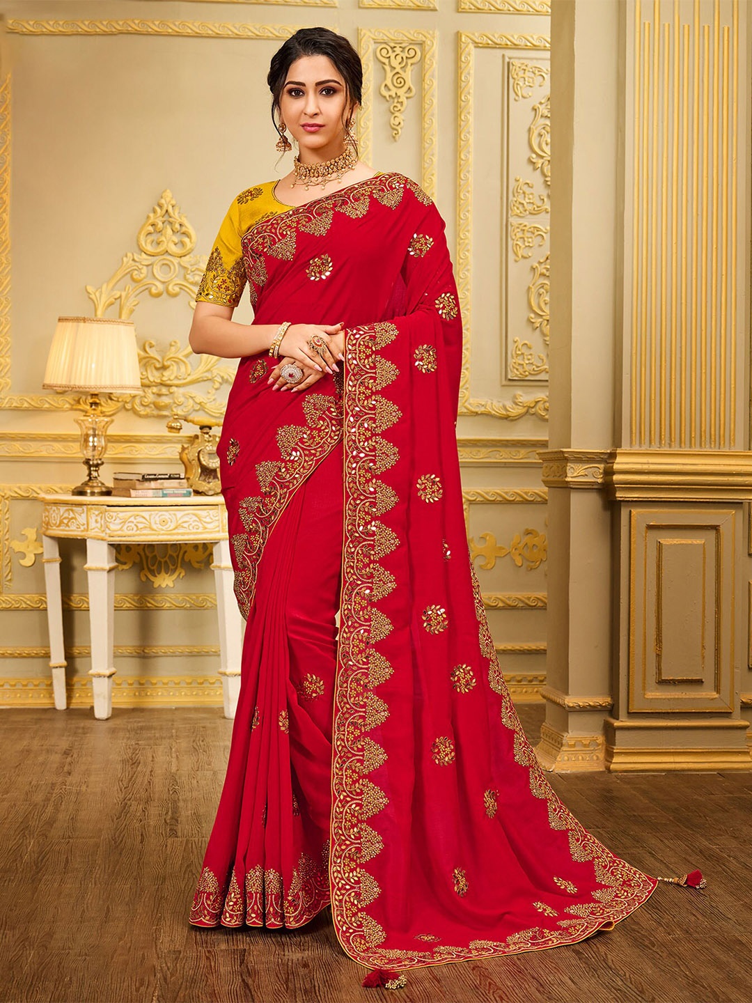 

Laxmipati Red Ethnic Motifs Saree
