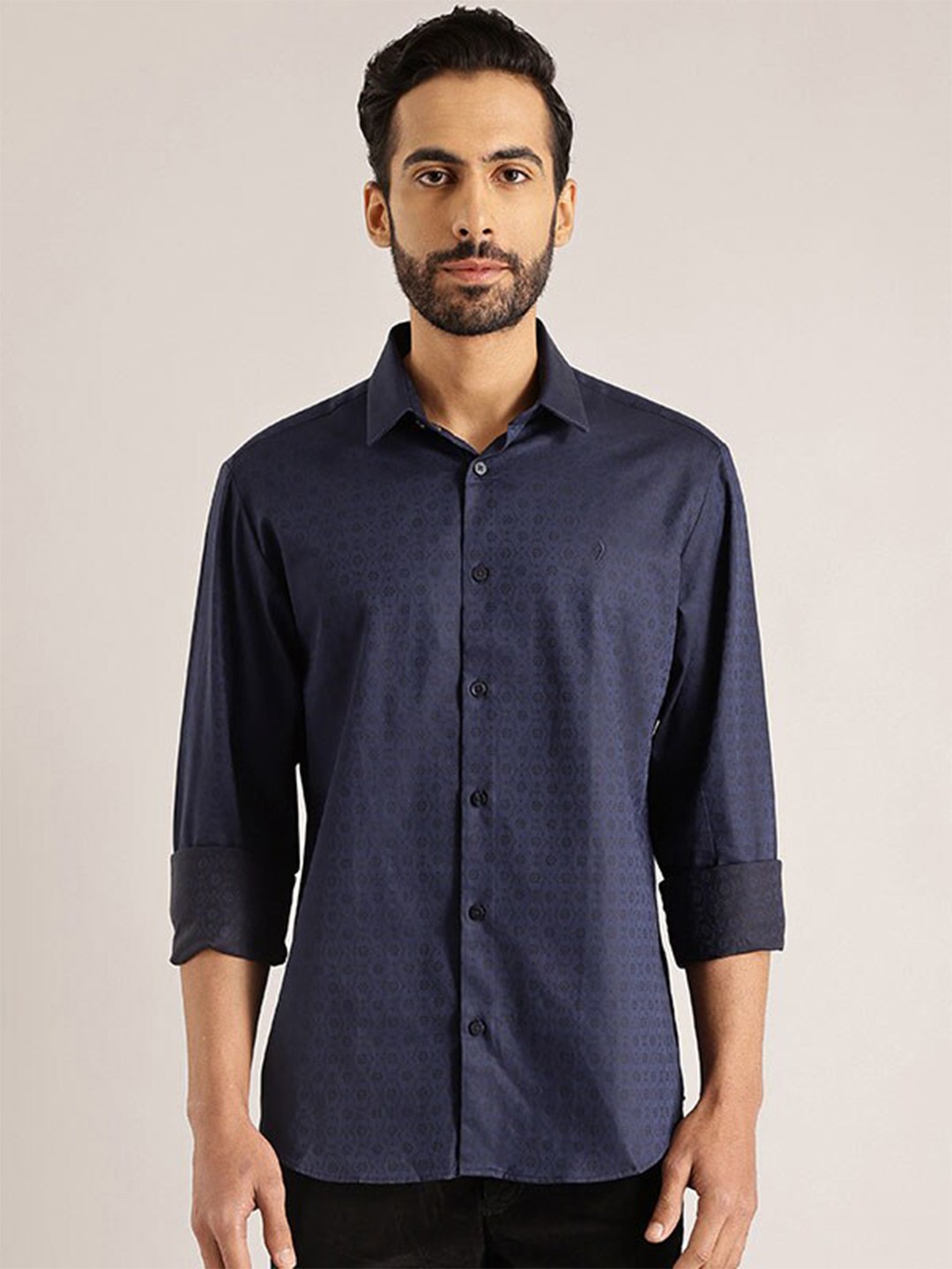 

Indian Terrain India Slim Self Design Pure Cotton Slim Fit Casual Shirt, Blue