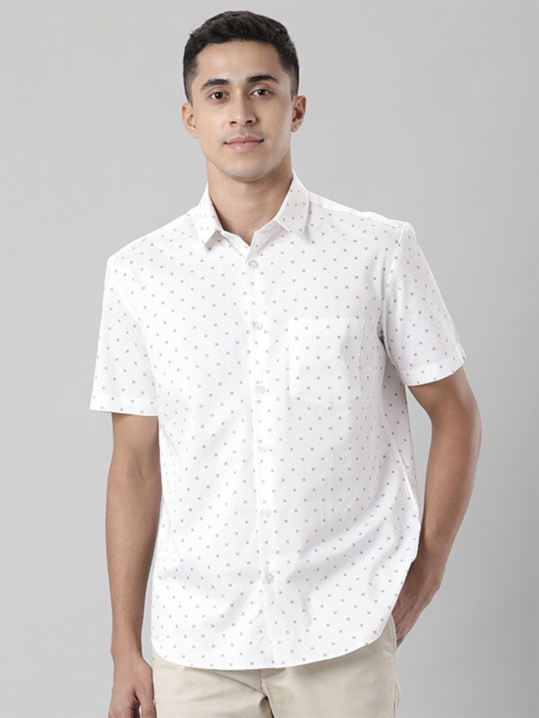 

Indian Terrain India Slim Slim Fit Micro Ditsy Printed Pure Cotton Casual Shirt, White