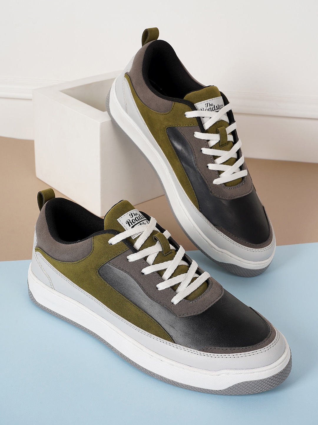 

The Roadster Lifestyle Co. Men Black & Olive Green Colourblocked Custom Orthotics Sneakers