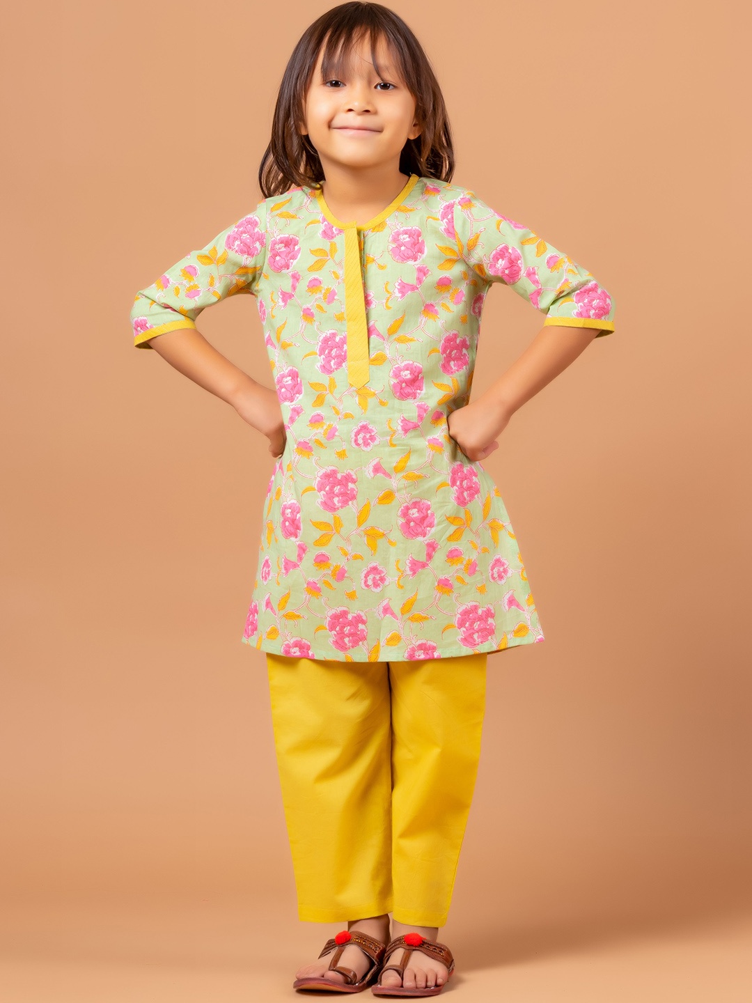 

Sangria Jaal-Printed Pure-Cotton Straight Kurta With Trouser, Green