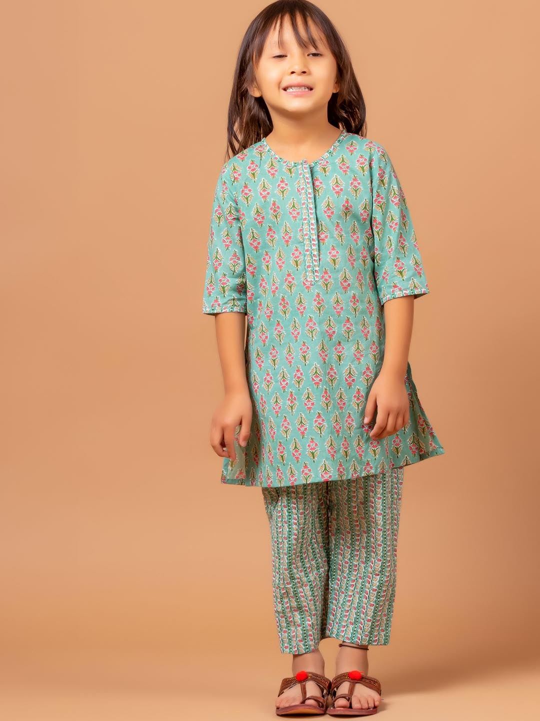 

Sangria Buti-Printed Pure-Cotton A-Line Kurta With Trouser, Green