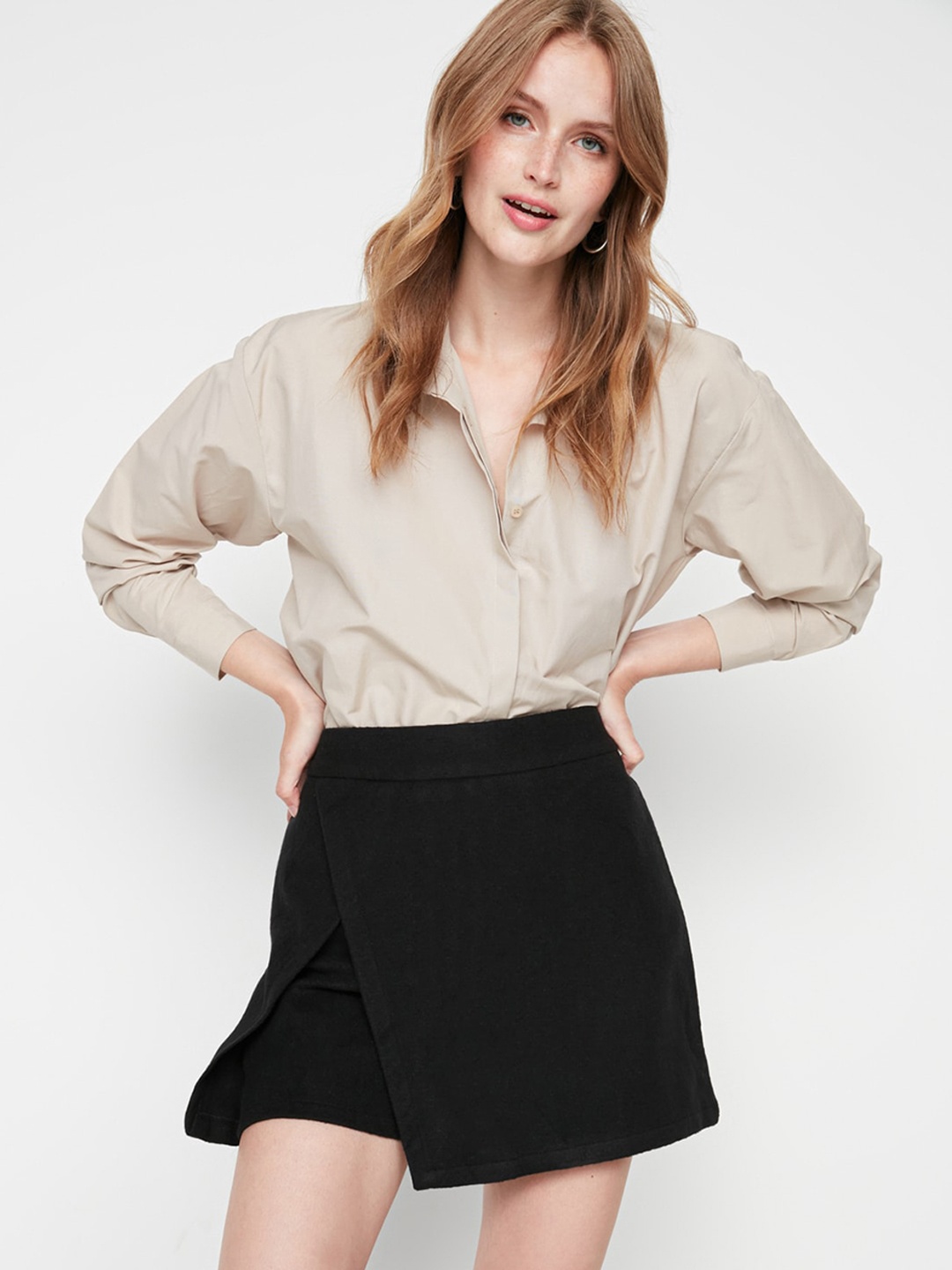 

Trendyol Women Mid-Rise Skorts, Black
