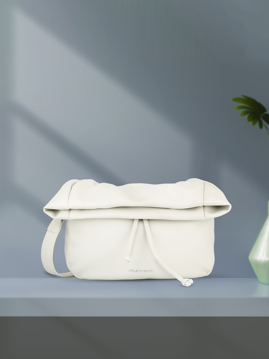 

Fastrack Structured Shoulder Bag, White