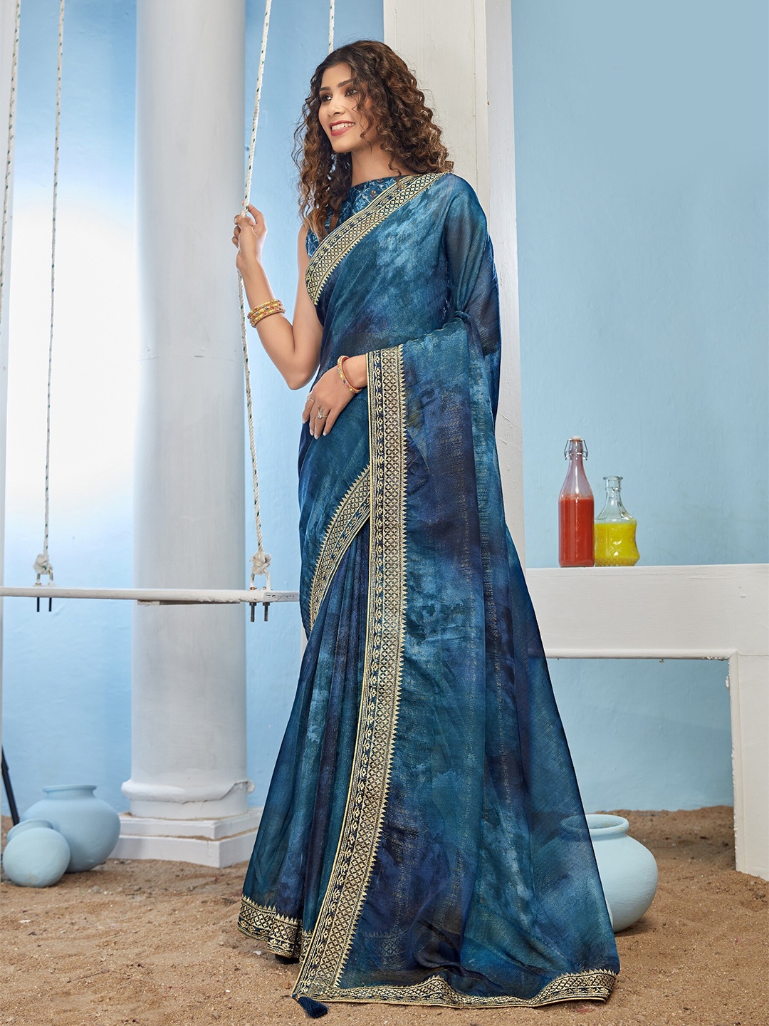 

Triveni Abstract Printed Embroidered Organza Saree, Blue