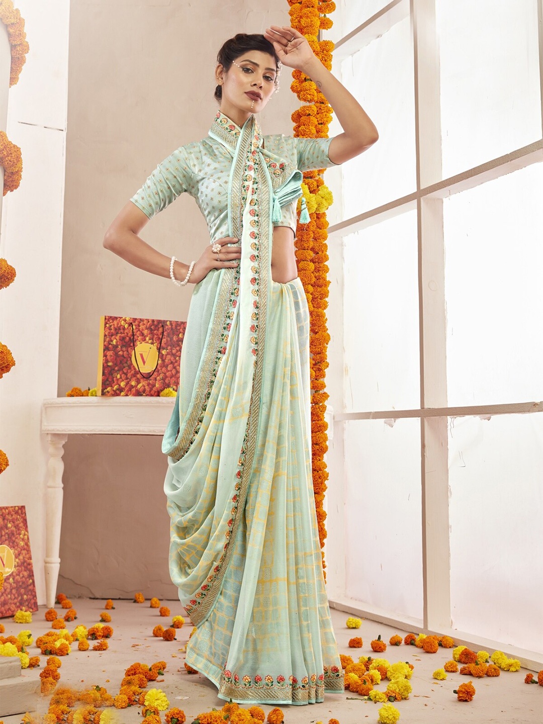 

Triveni Checked Embroidered Brasso Saree, Blue