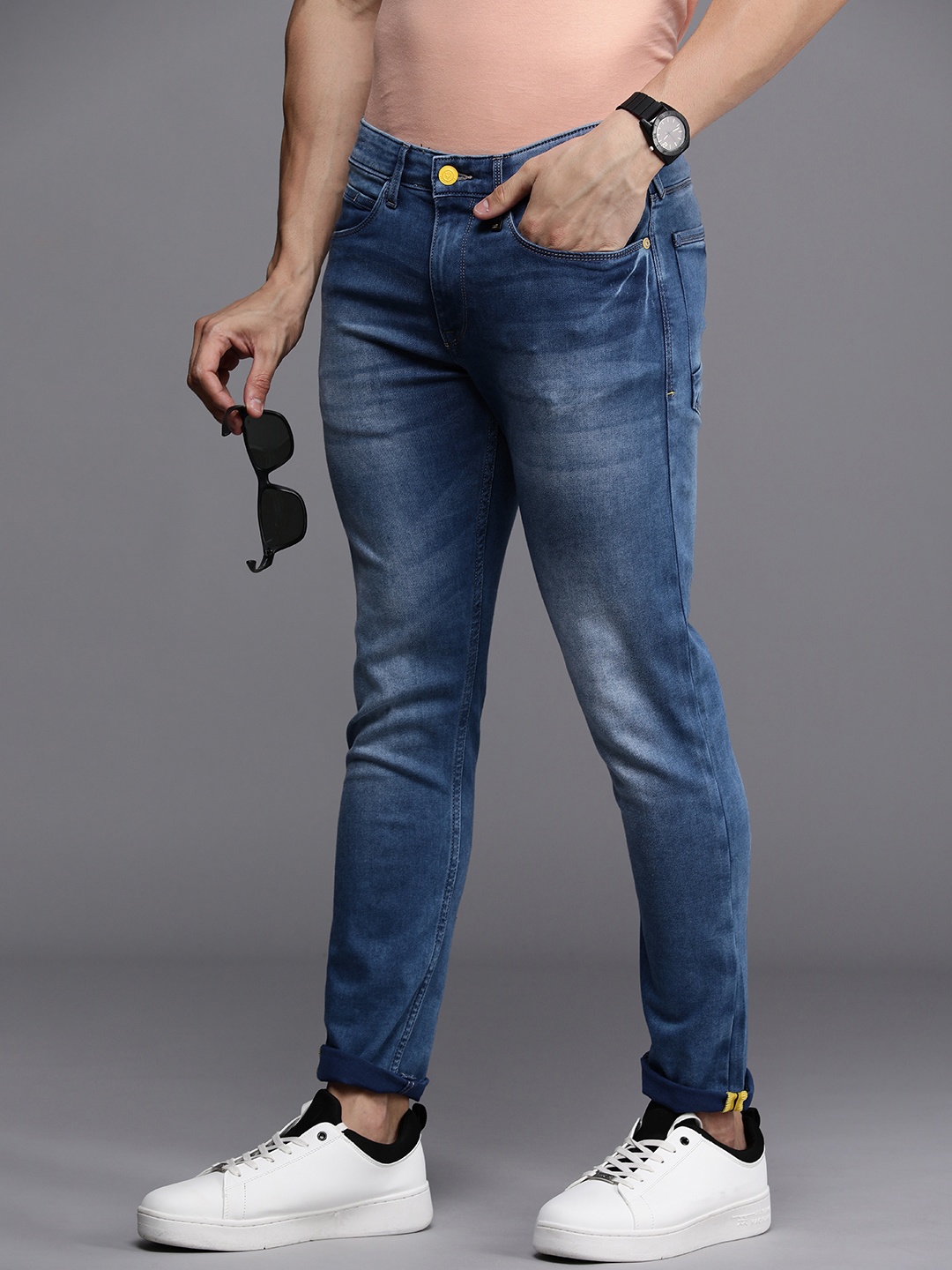 

Allen Solly Sport Men Slim Fit Light Fade Stretchable Jeans, Blue