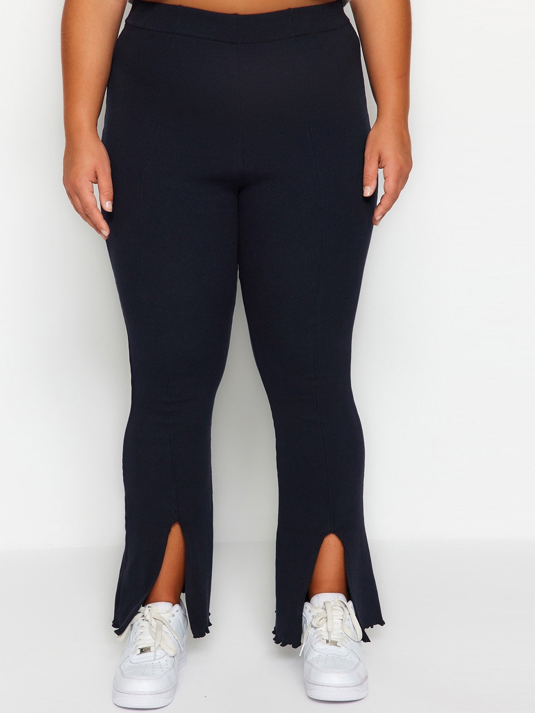 

Trendyol Women Regular Fit Trousers With Front Slit, Navy blue