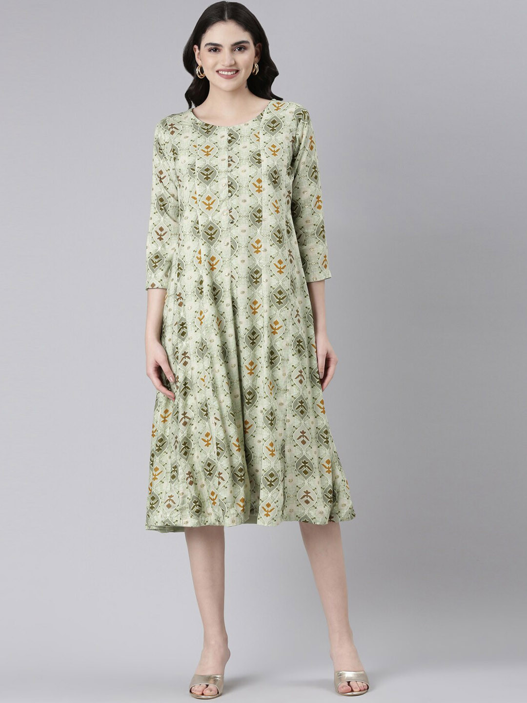 

GOLDSTROMS Floral Printed Fit & Flare Ethnic Dresses, Green