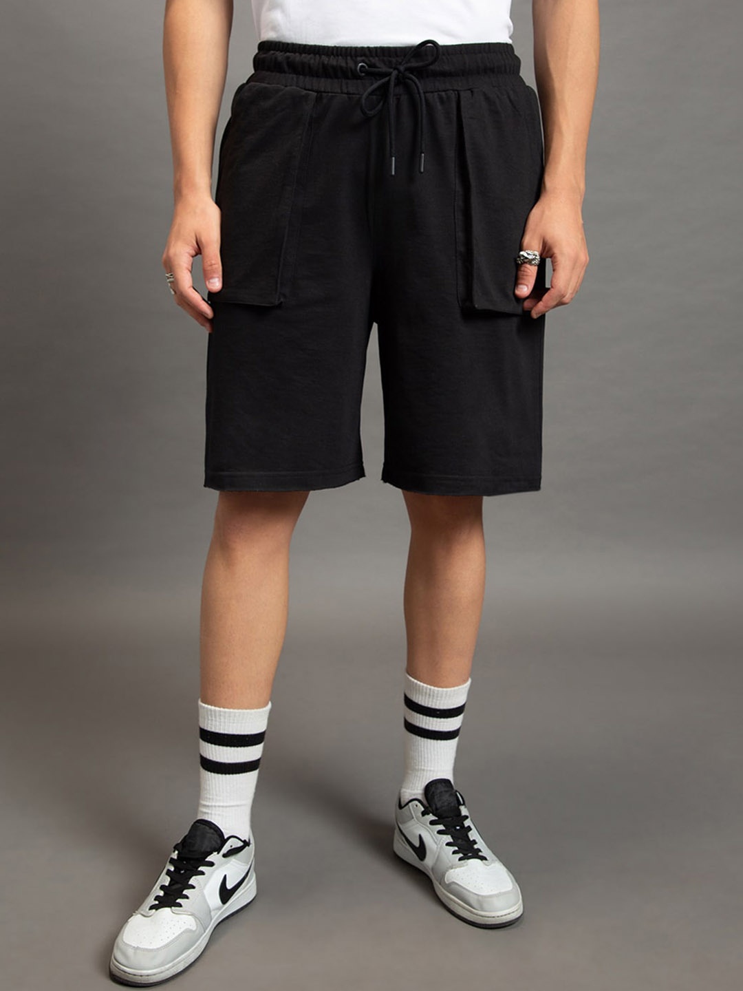 

Bewakoof Plus Air 1.0 Men's Black Oversized Plus Size Shorts