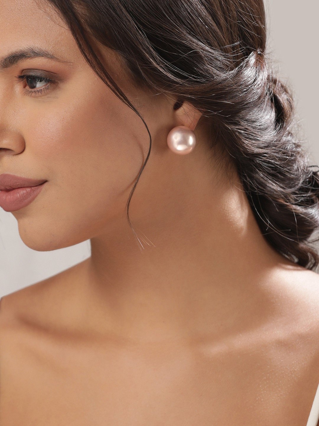 

Rubans Rose Gold-Plated Pearls Circular Studs Earrings