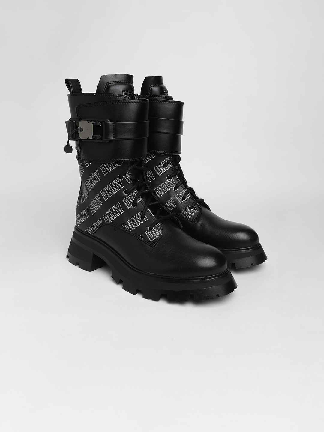 

DKNY Women Printed Block-Heeled Leather Regular Boots, Black