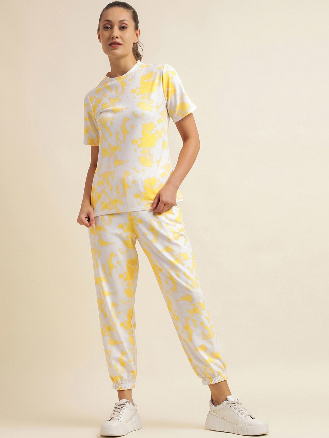 

Selvia Abstract Printed Night Suit, White
