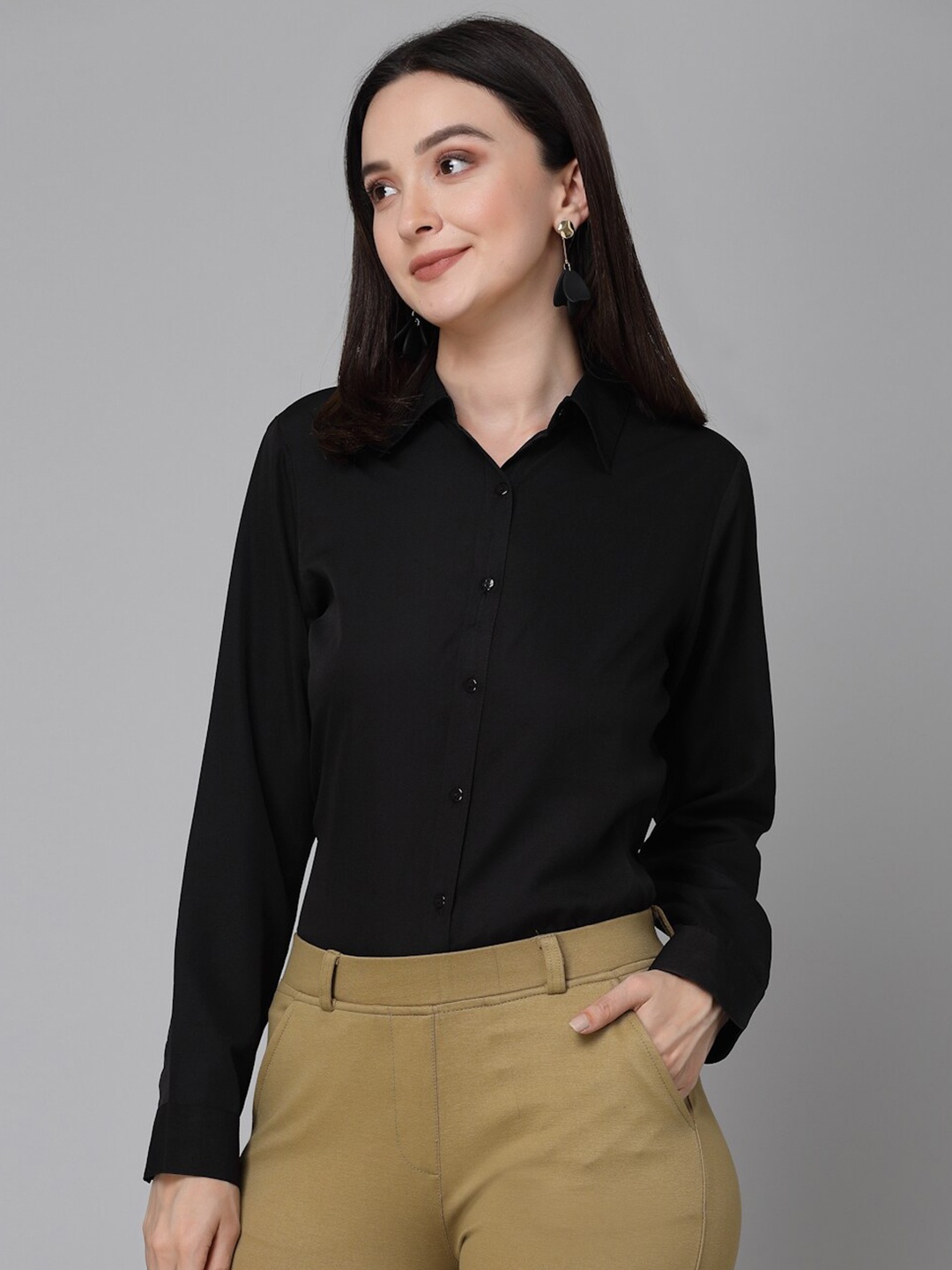 

Style Quotient Black Smart Spread Collar Casual Shirt