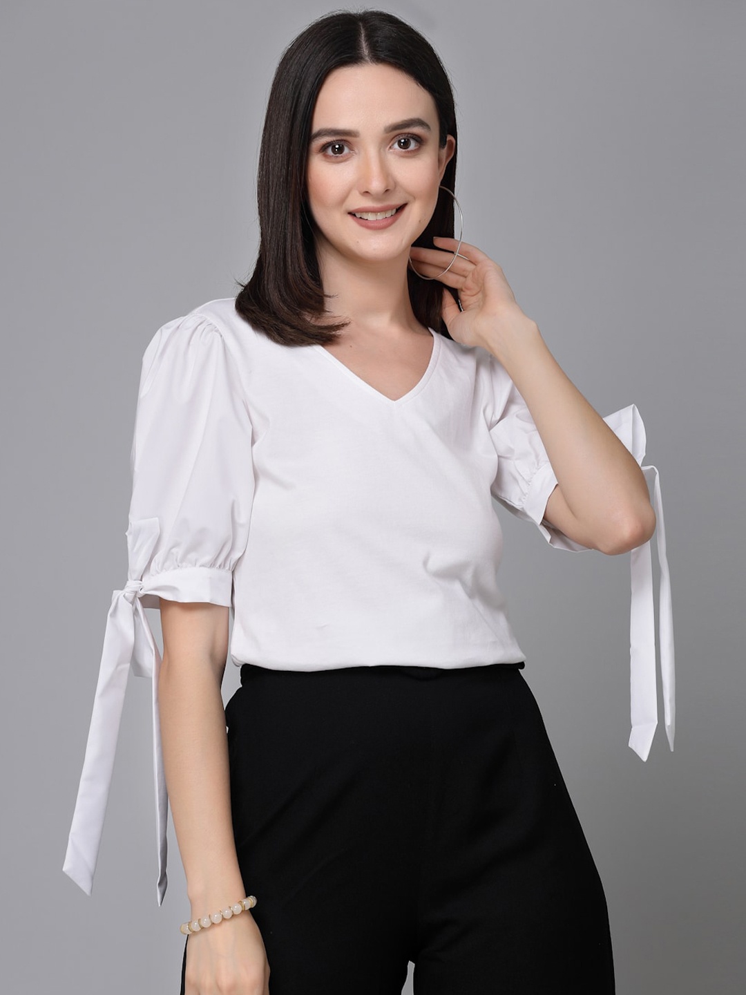 

Style Quotient White V-Neck Puff Sleeve Cotton Top