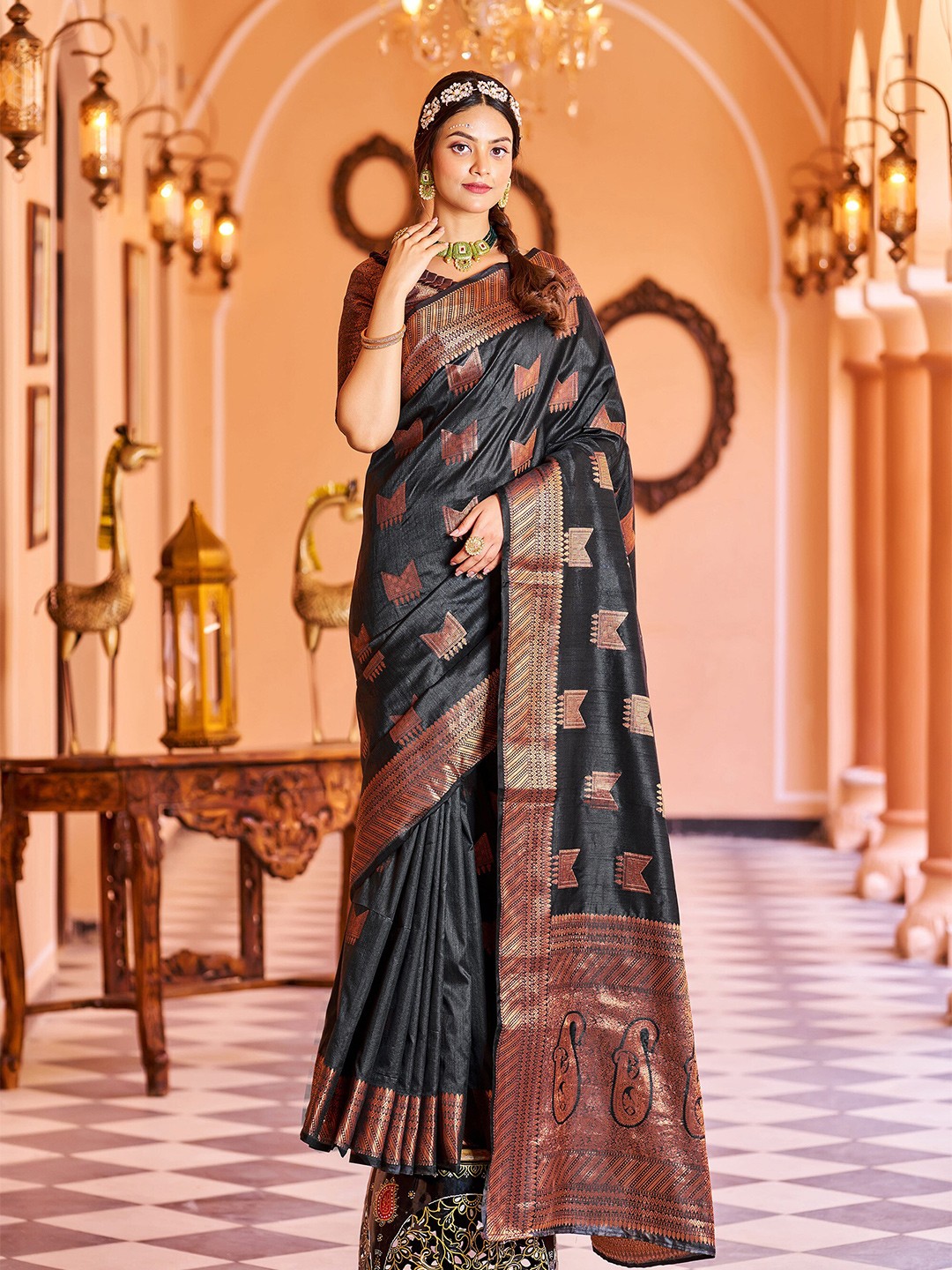 

elora Ethnic Motif Woven Design Zari Banarasi Saree, Black