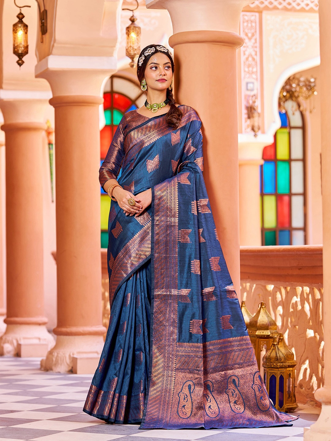 

elora Ethnic Motif Woven Design Zari Banarasi Saree, Navy blue