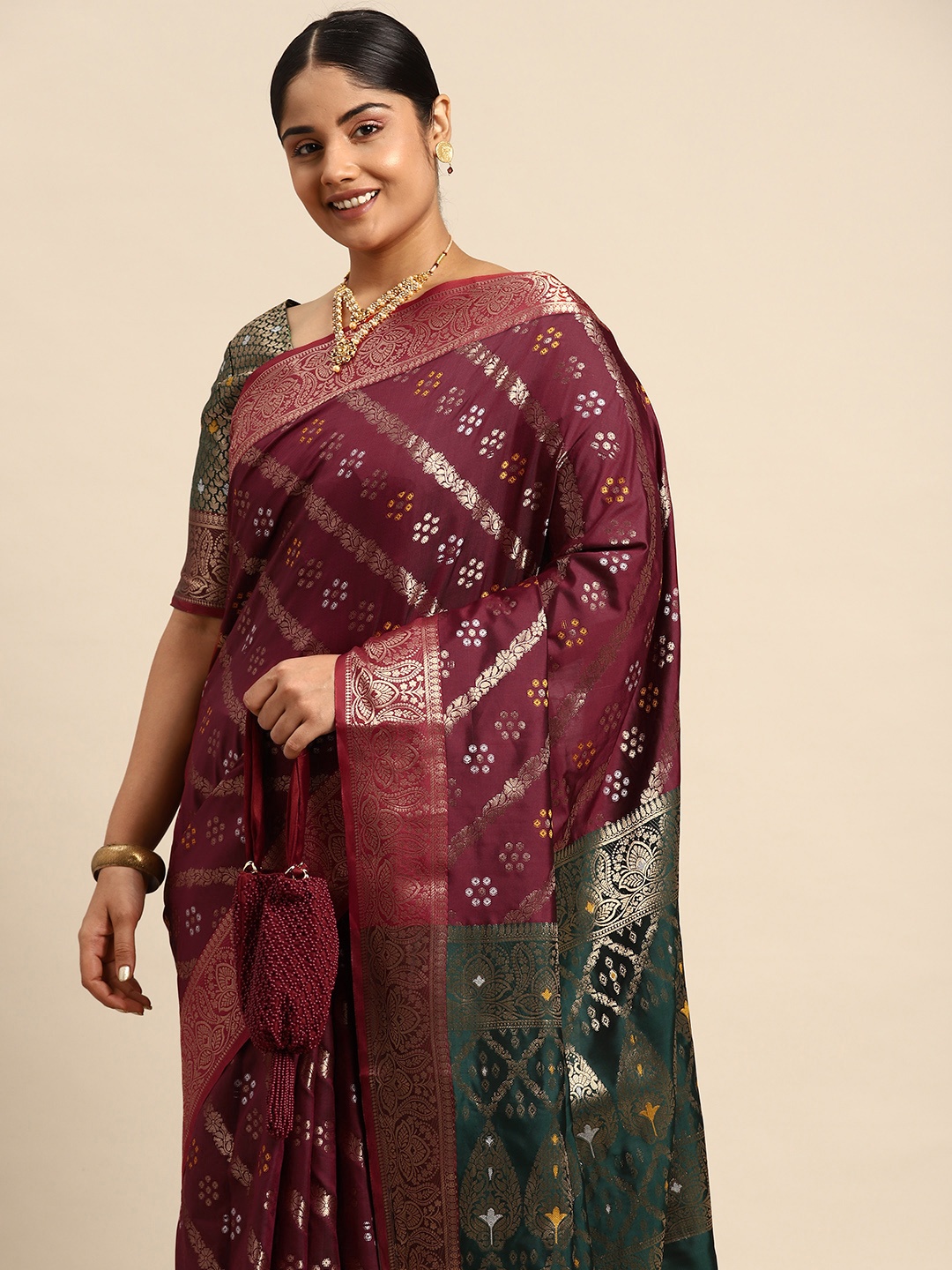 

Sztori Woven Design Ethnic Motifs Zari Banarasi Saree, Maroon