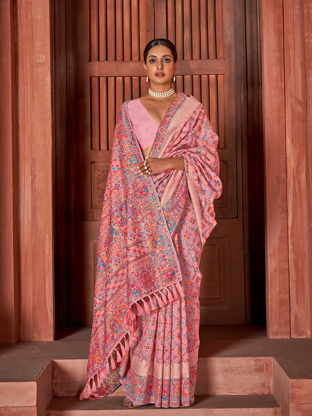 

Mitera Pink & Blue Floral Woven Design Banarasi Saree