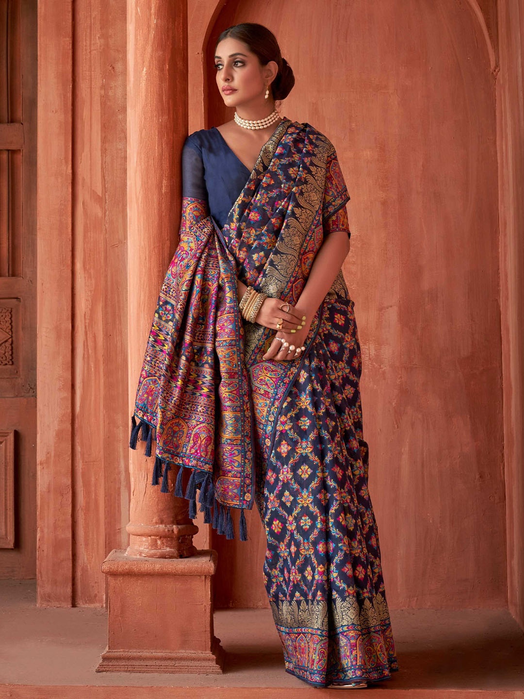 

Mitera Navy Blue Floral Printed Sarees