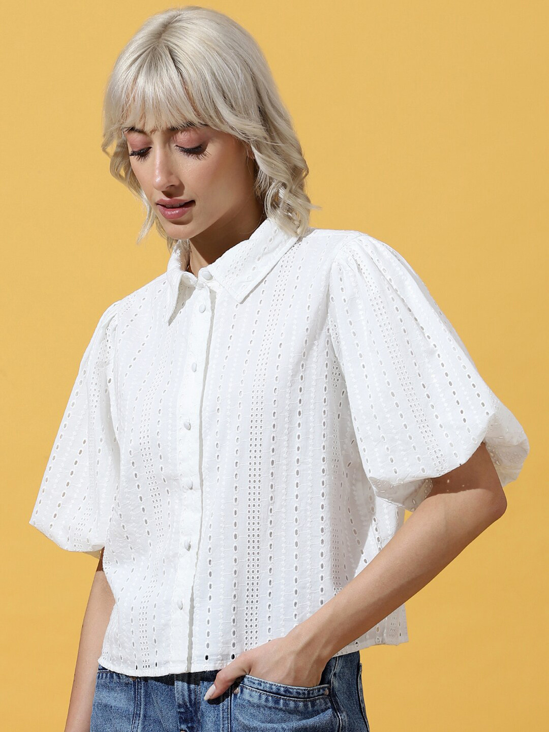 

ONLY Onlbuzo Schiffli SS Puff Sleeves Shirt Style Cotton Top, White