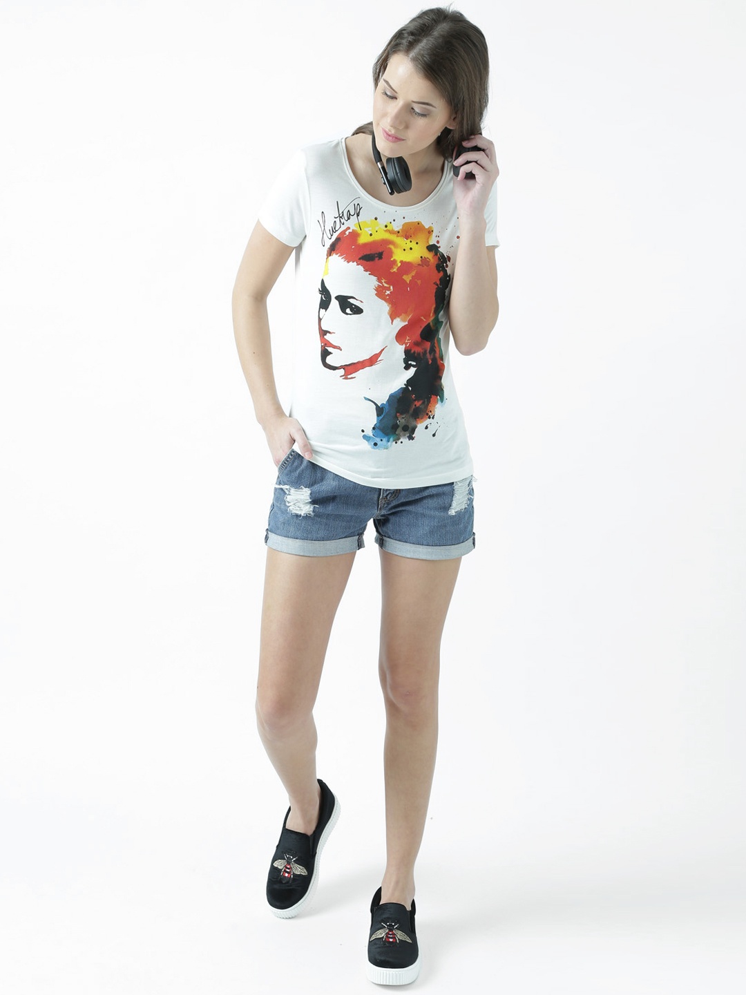 

Huetrap Women Off-White Printed Round Neck T-shirt