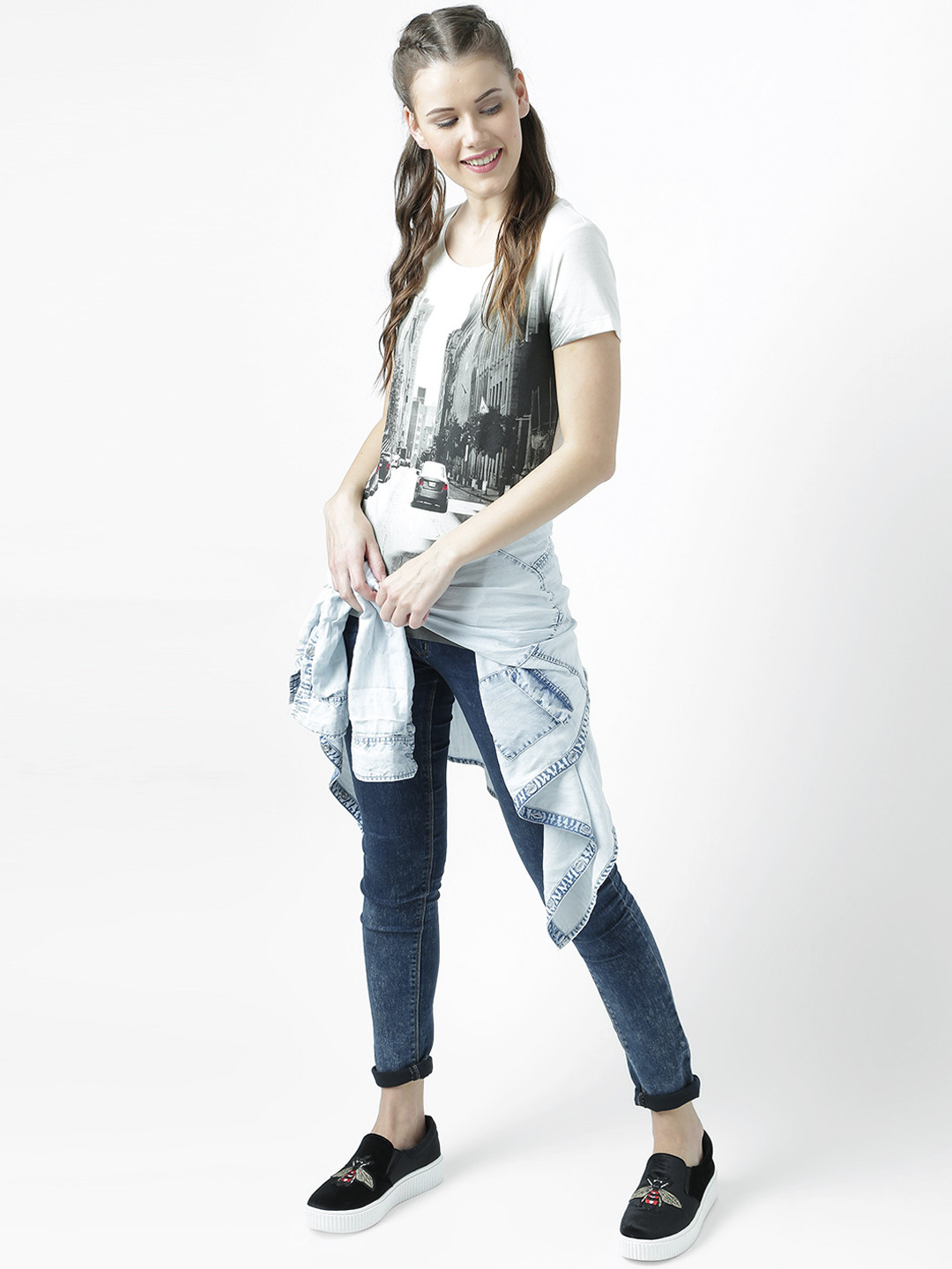 

Huetrap Women Off-White Printed Round Neck T-shirt