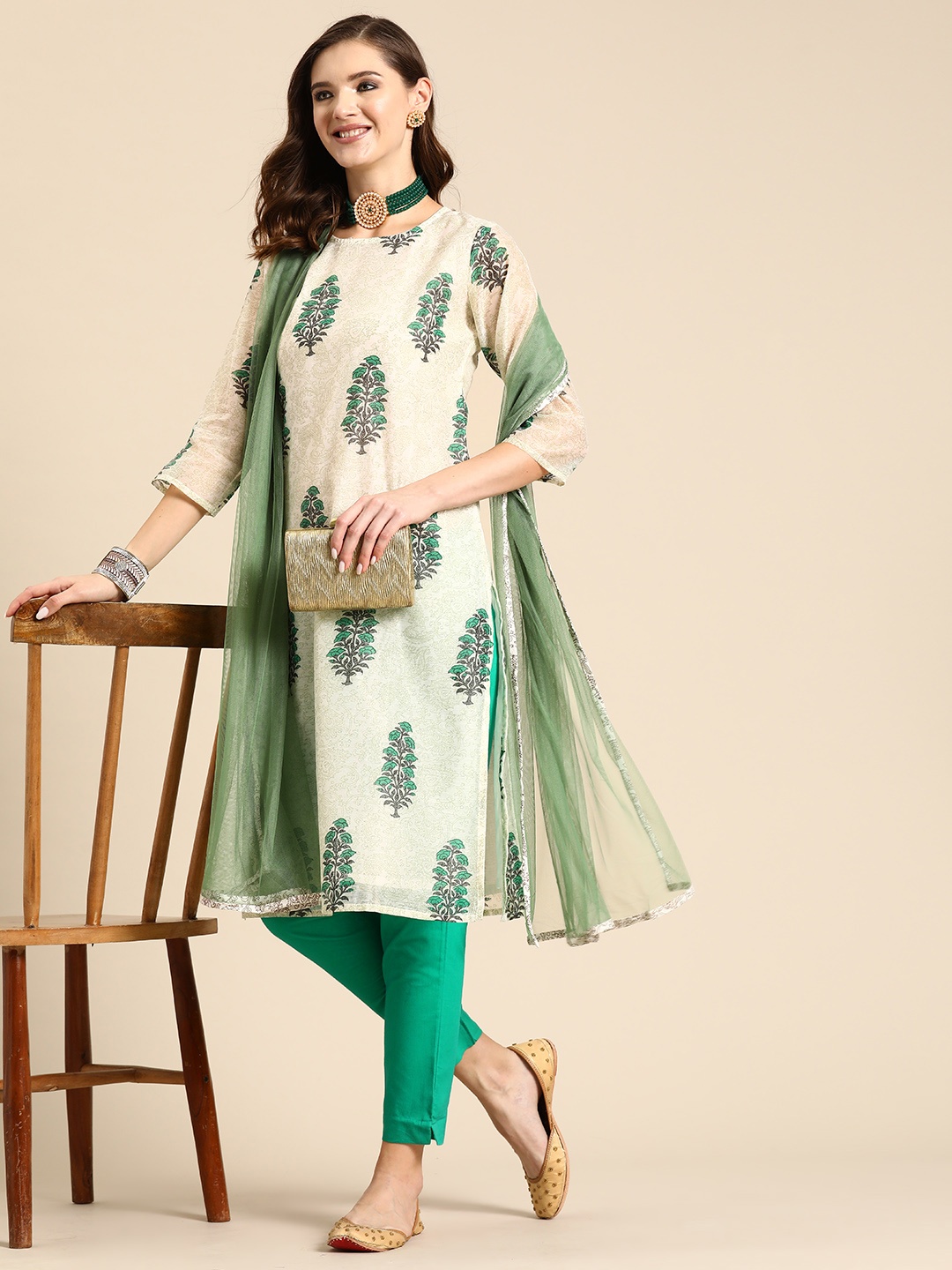 

Sangria Floral Printed Regular Kurta With Trousers & Dupatta, Beige