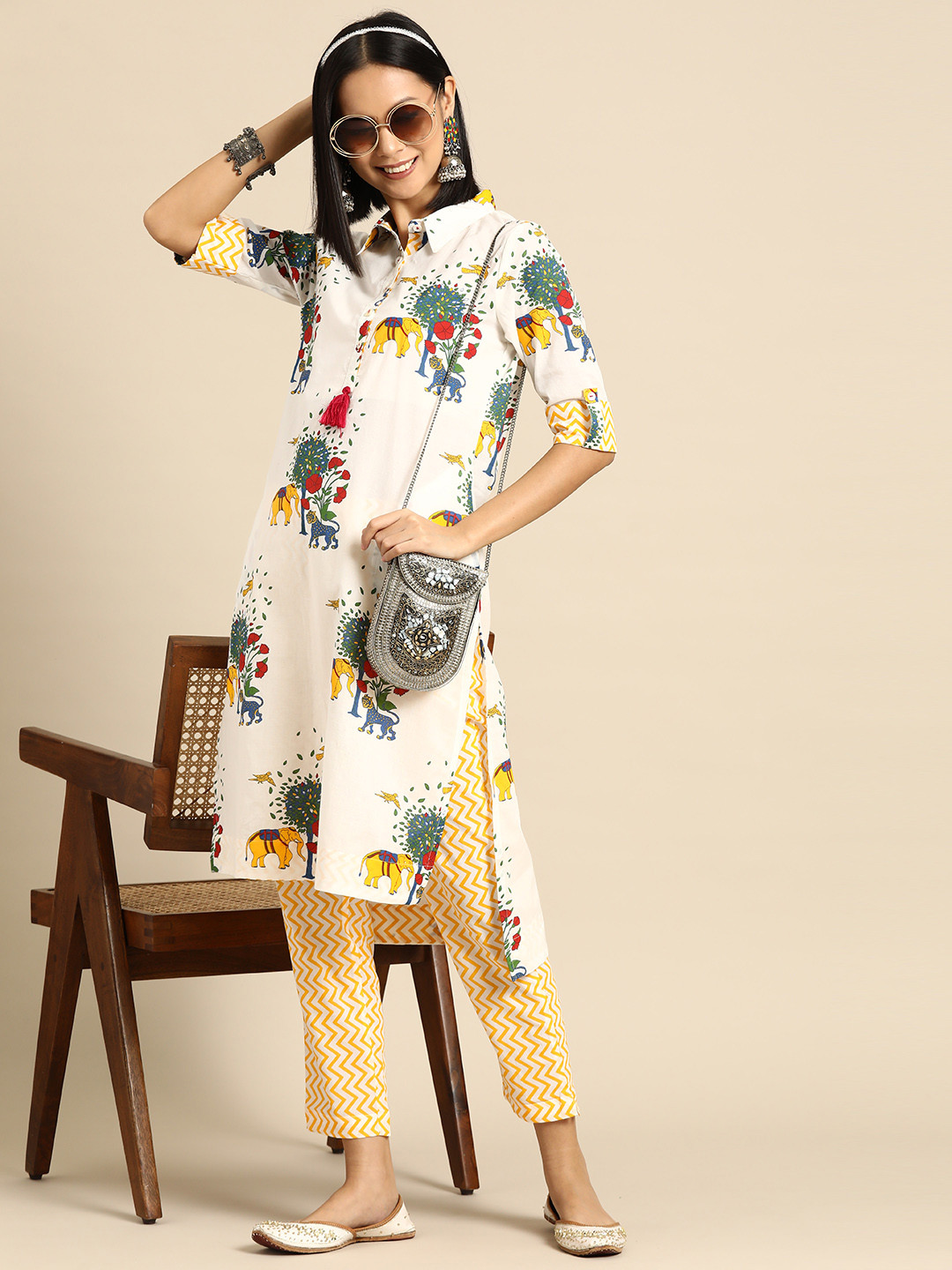 

Sangria Floral Printed Pure Cotton Kurta with Trousers, White