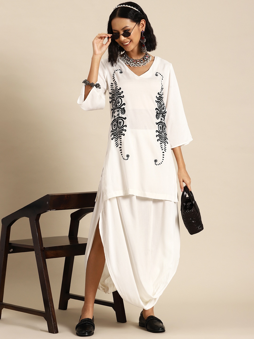 

Sangria Embroidered Ethnic Co-Ords, White