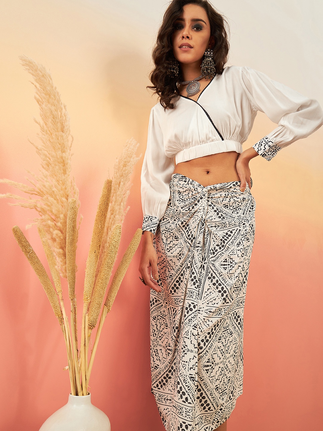 

Sangria Monochrome Wrap Style Crop Co-Ords, White