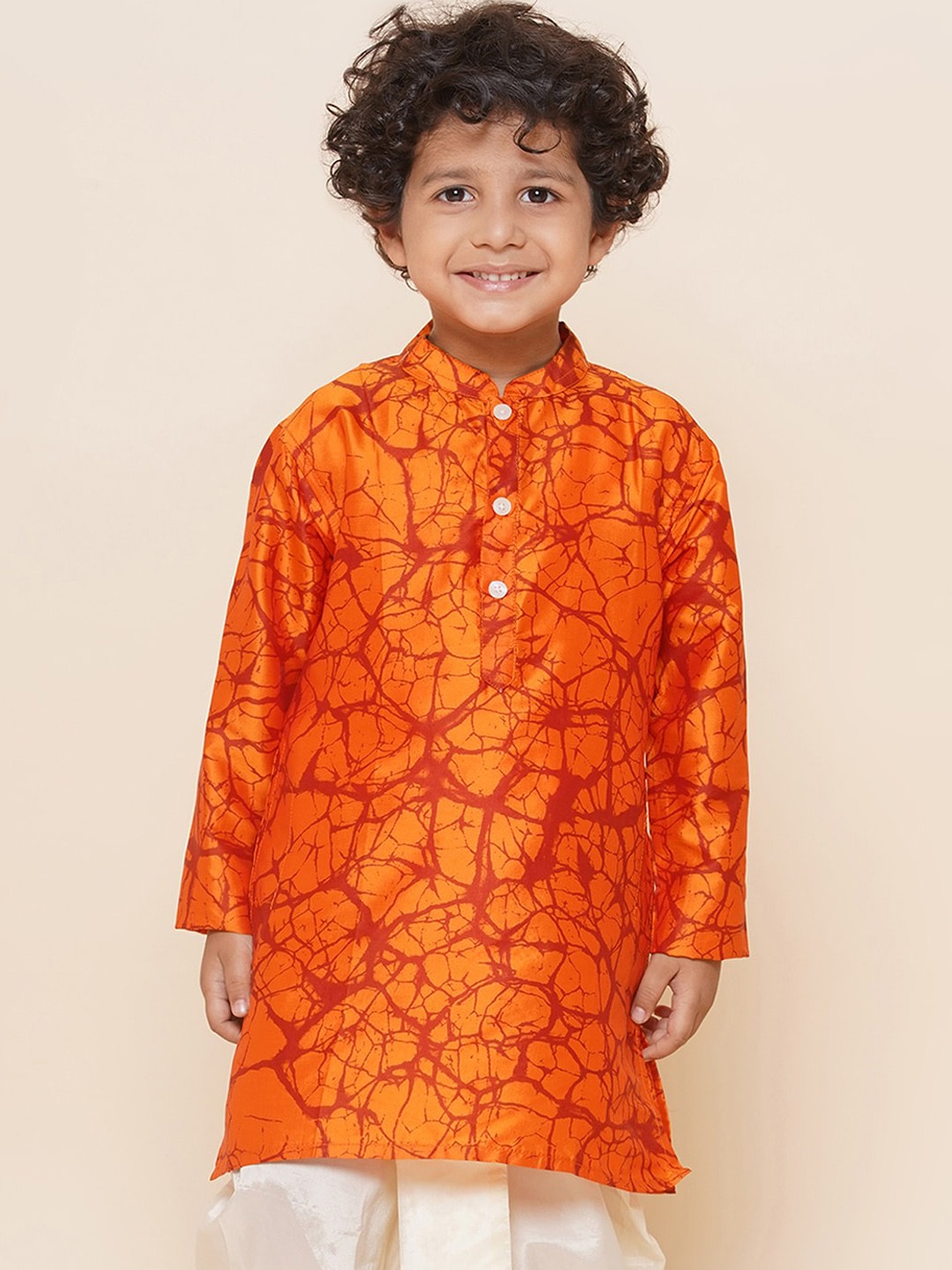 

Sethukrishna Boys Mandarin Collar Abstract Printed Kurta, Orange