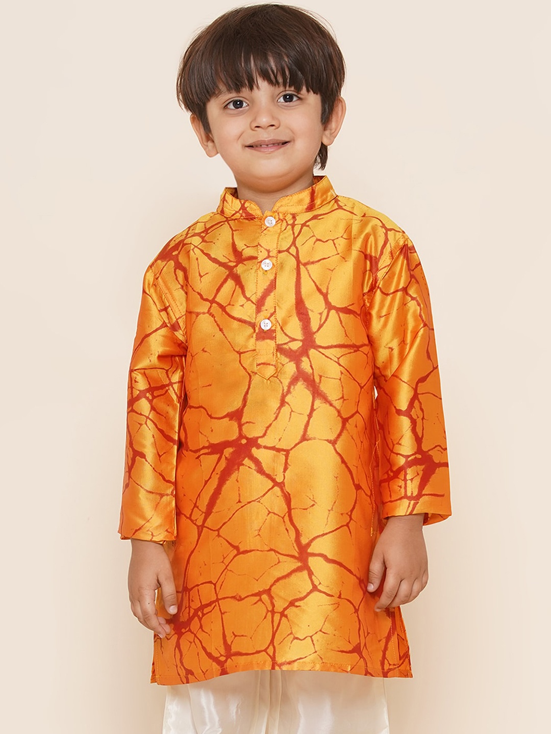 

Sethukrishna Boys Abstract Printed Mandarin Collar Kurta, Yellow