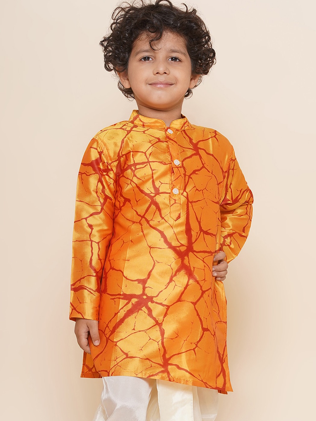 

Sethukrishna Boys Mandarin Collar Abstract Printed Kurta, Orange