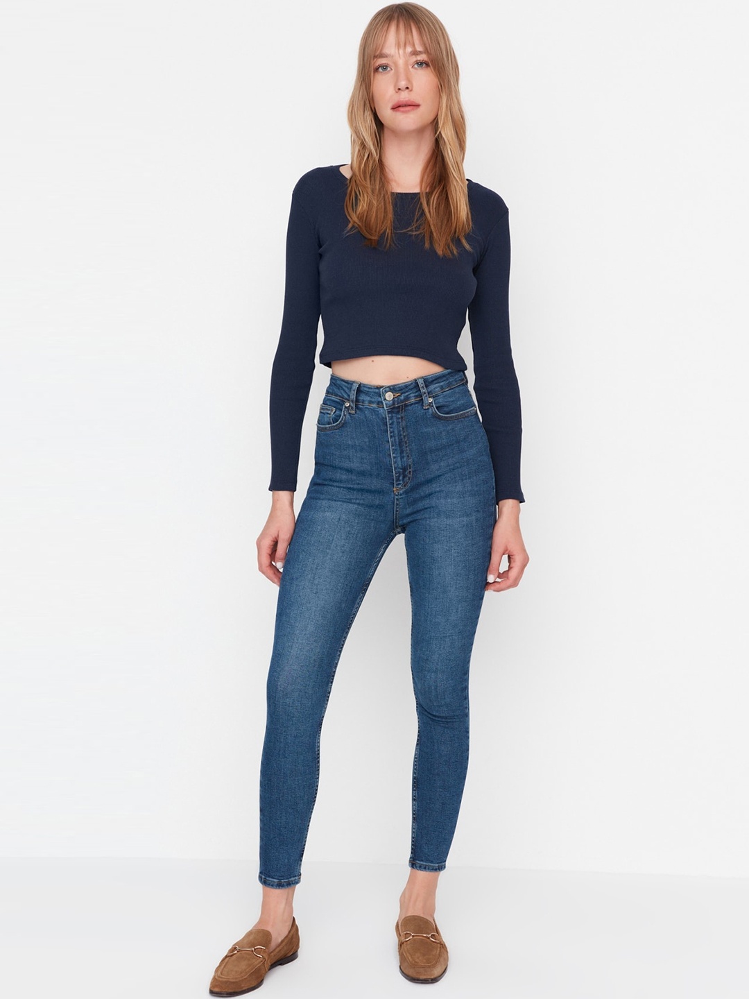 

Trendyol Women Mid Rise Skinny Fit Cotton Jeans, Na