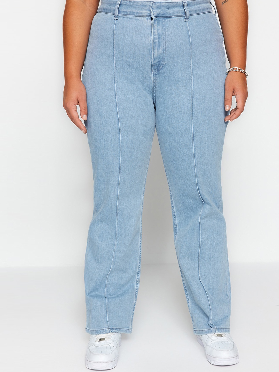 

Trendyol Women Clean Look Mid Rise Cotton Jeans, Blue