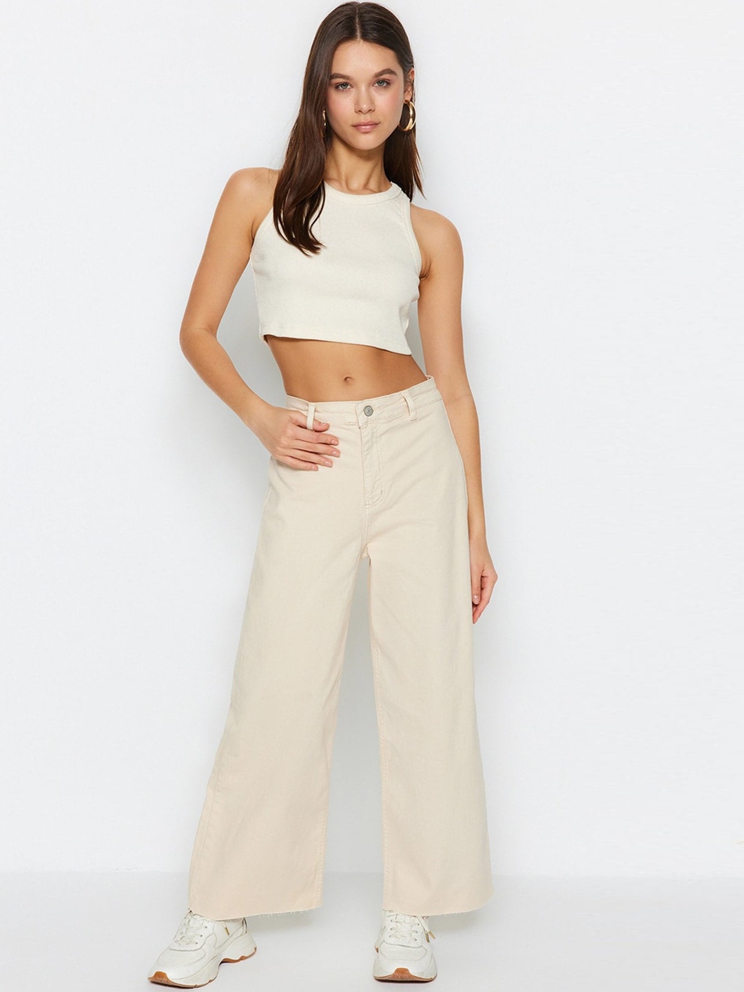 

Trendyol Women Wide Leg Mid Rise Cotton Jeans, Beige