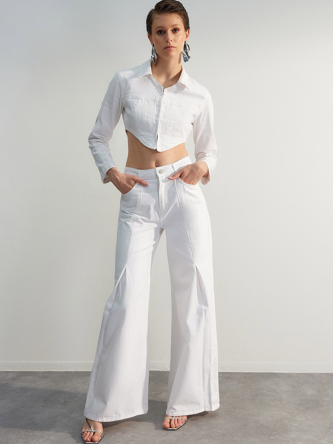 

Trendyol Women Mid Rise Wide Leg Pure Cotton Jeans, White