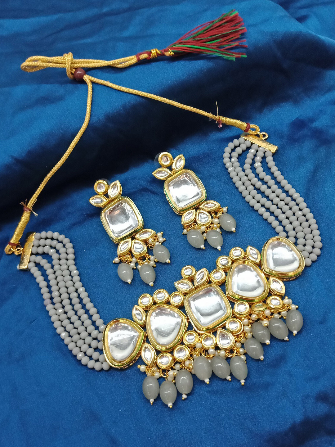 

AASHISH IMITATION Gold-Plated Kundan Studded & Beaded Jewellery Set