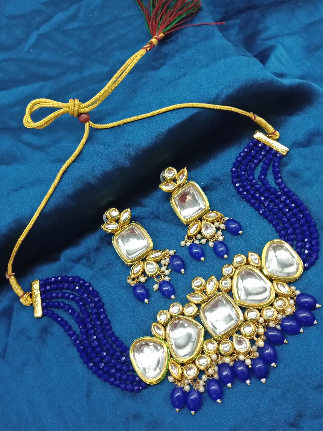 

AASHISH IMITATION Gold-Plated Kundan Studded & Beaded Jewellery Set