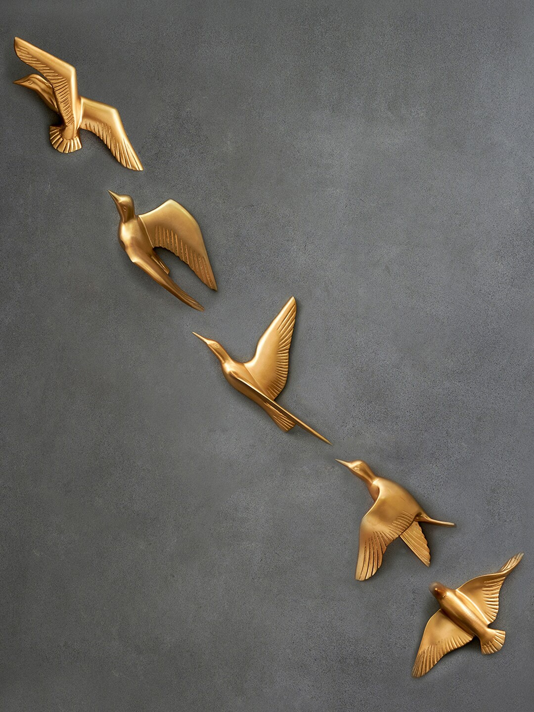 

DecorTwist 5 Pieces Metal Bird Wall Hanging Showpieces, Gold