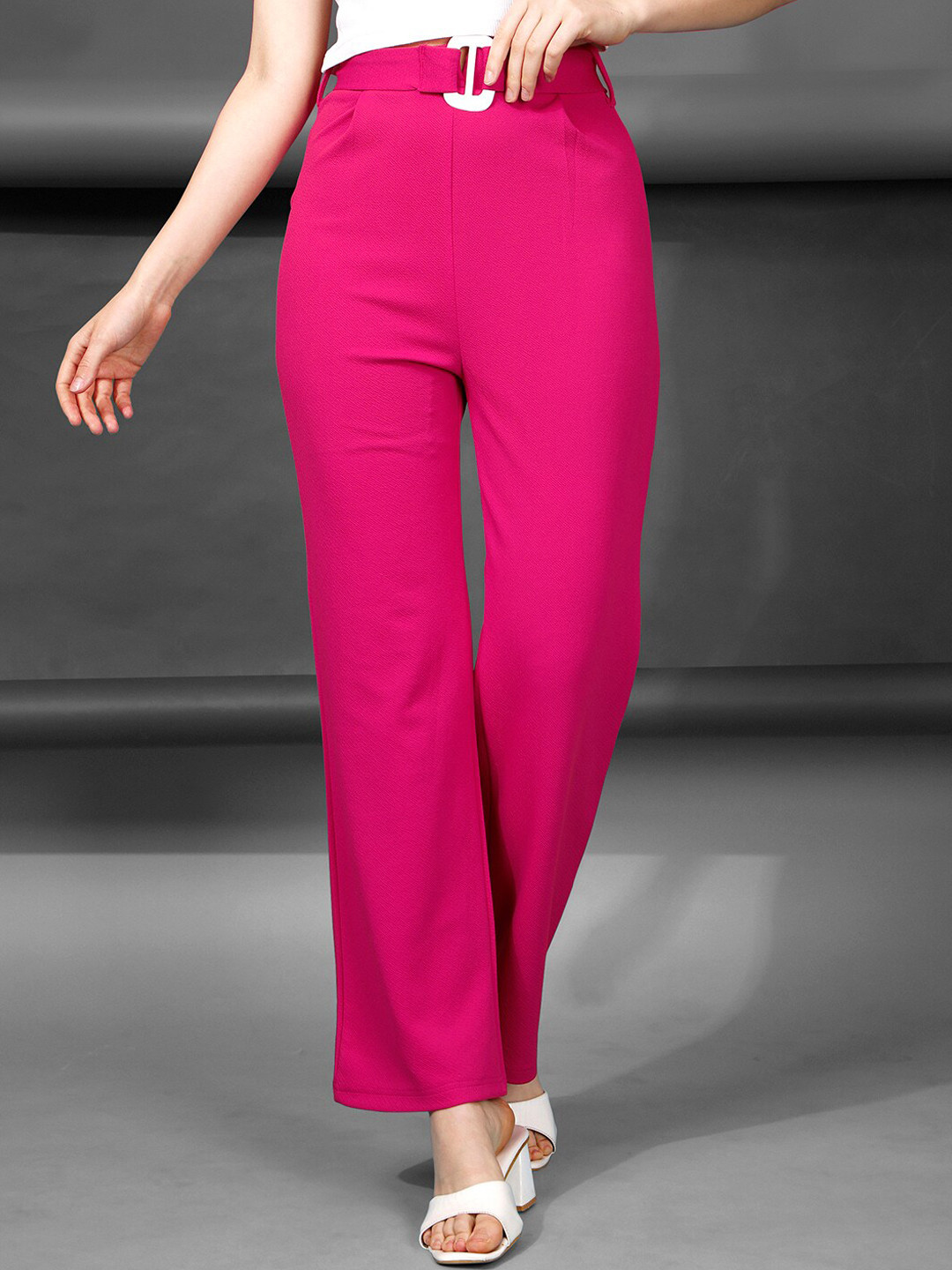 

Selvia Women Mid Rise Regular Fit Trousers, Pink