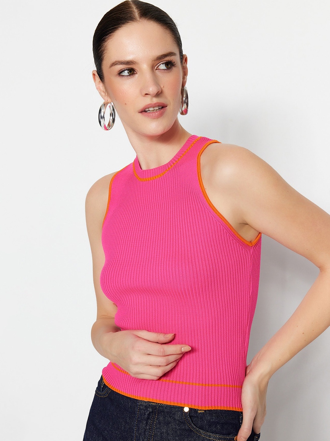 

Trendyol Sleeveless Fitted Top, Pink