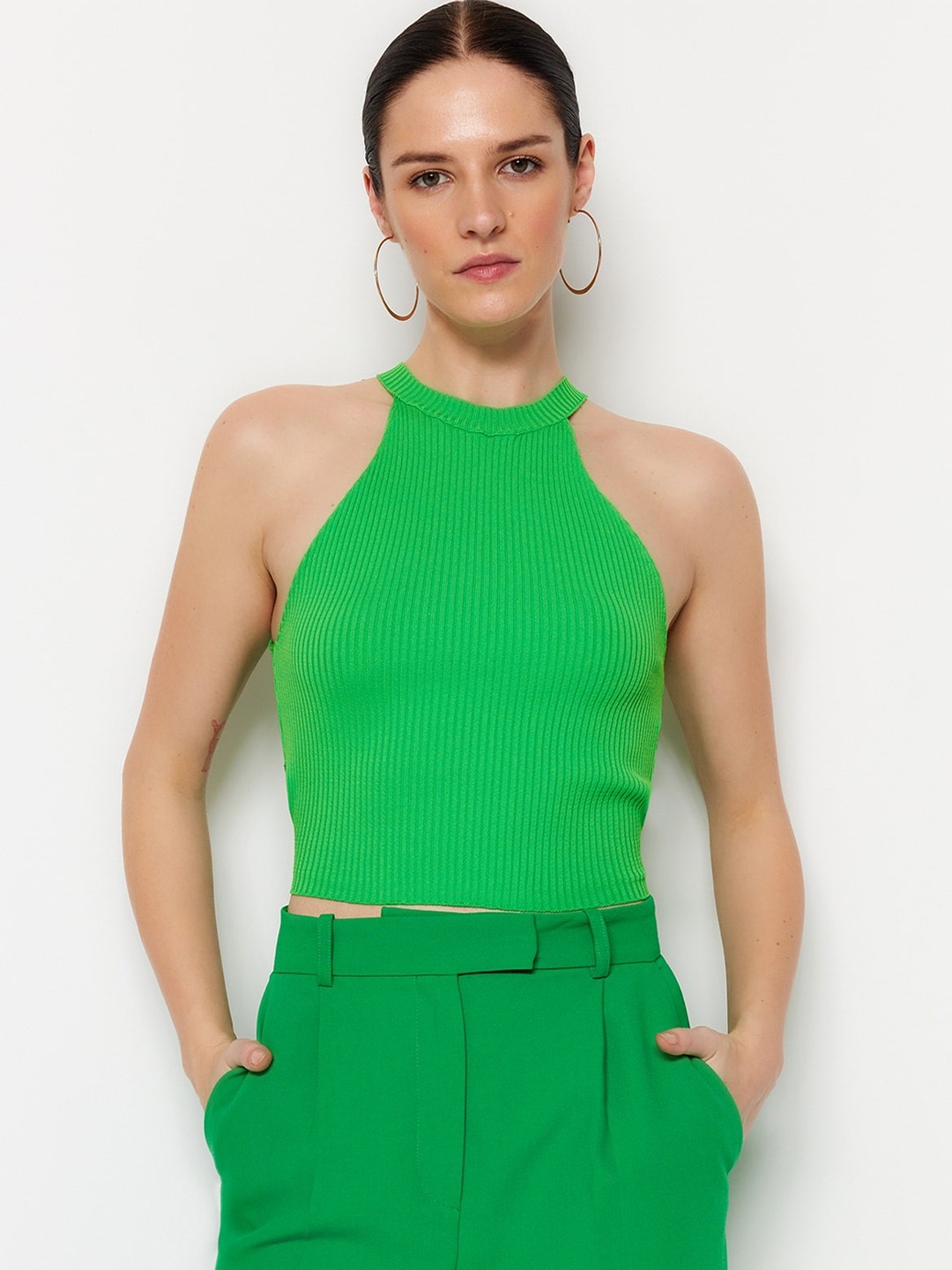 

Trendyol Halter Neck Rib Fitted Crop Top, Green