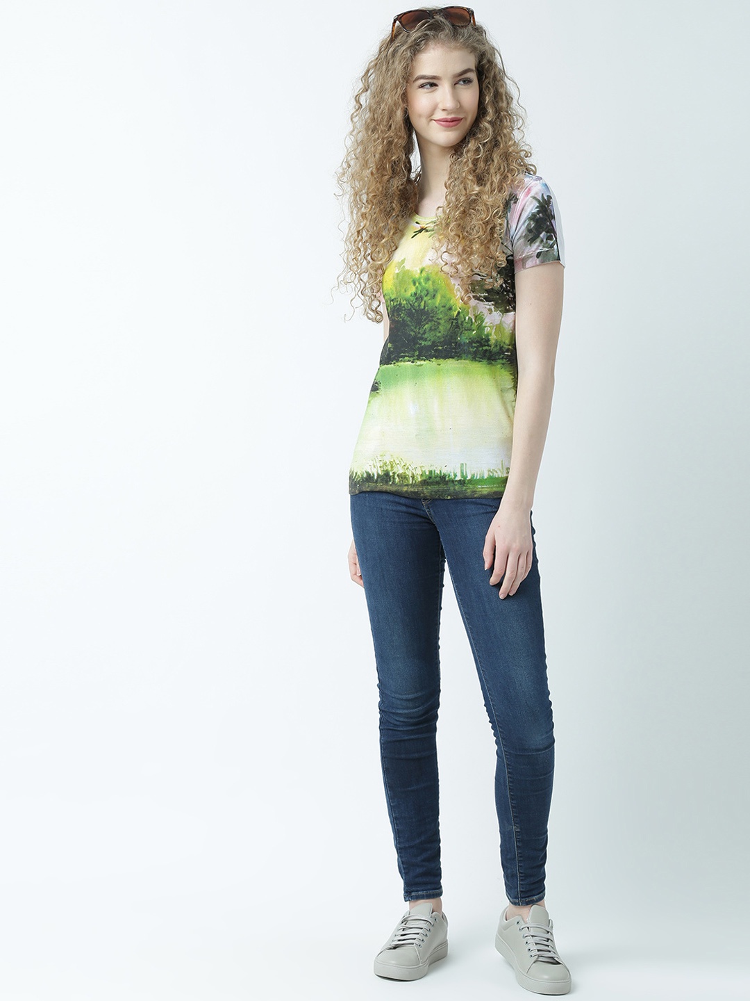 

Huetrap Women White Printed Round Neck T-shirt