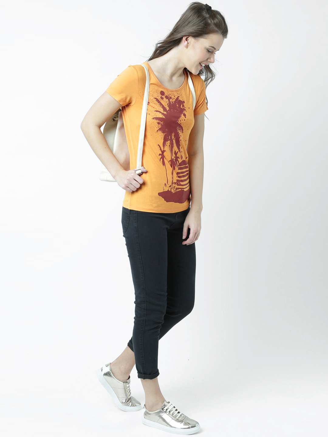 

Huetrap Women Orange Printed Round Neck T-shirt